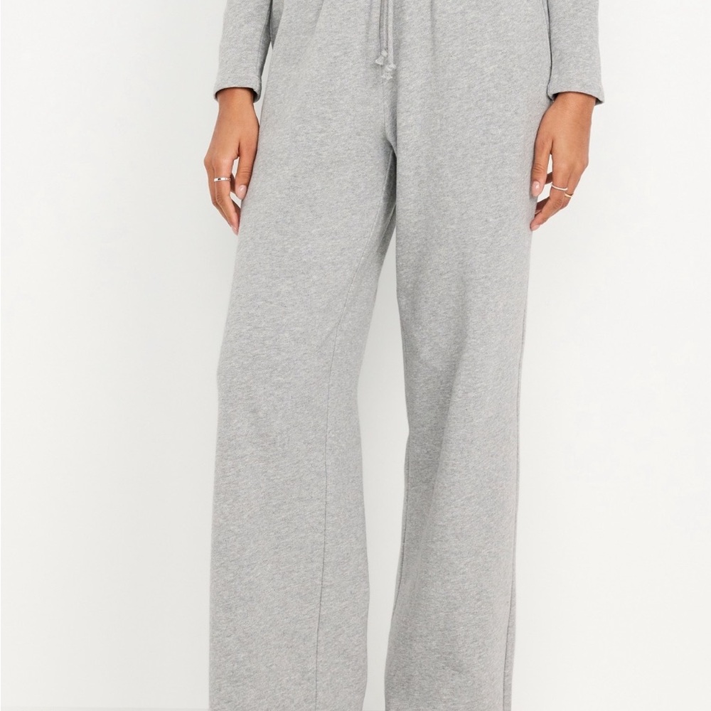 Old Navy “So Comfy” Wide Leg Gray Sweatpants Small (Like New)